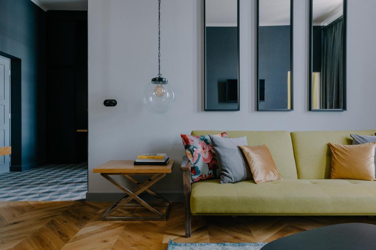 Goldfinger 3-Bed Unique Apartment In The Heart Of Podgorze Krakow Exterior photo